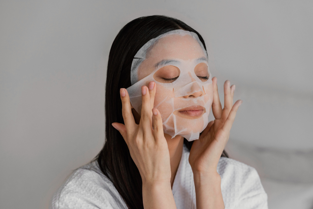 Asian women use the best sheet masks.